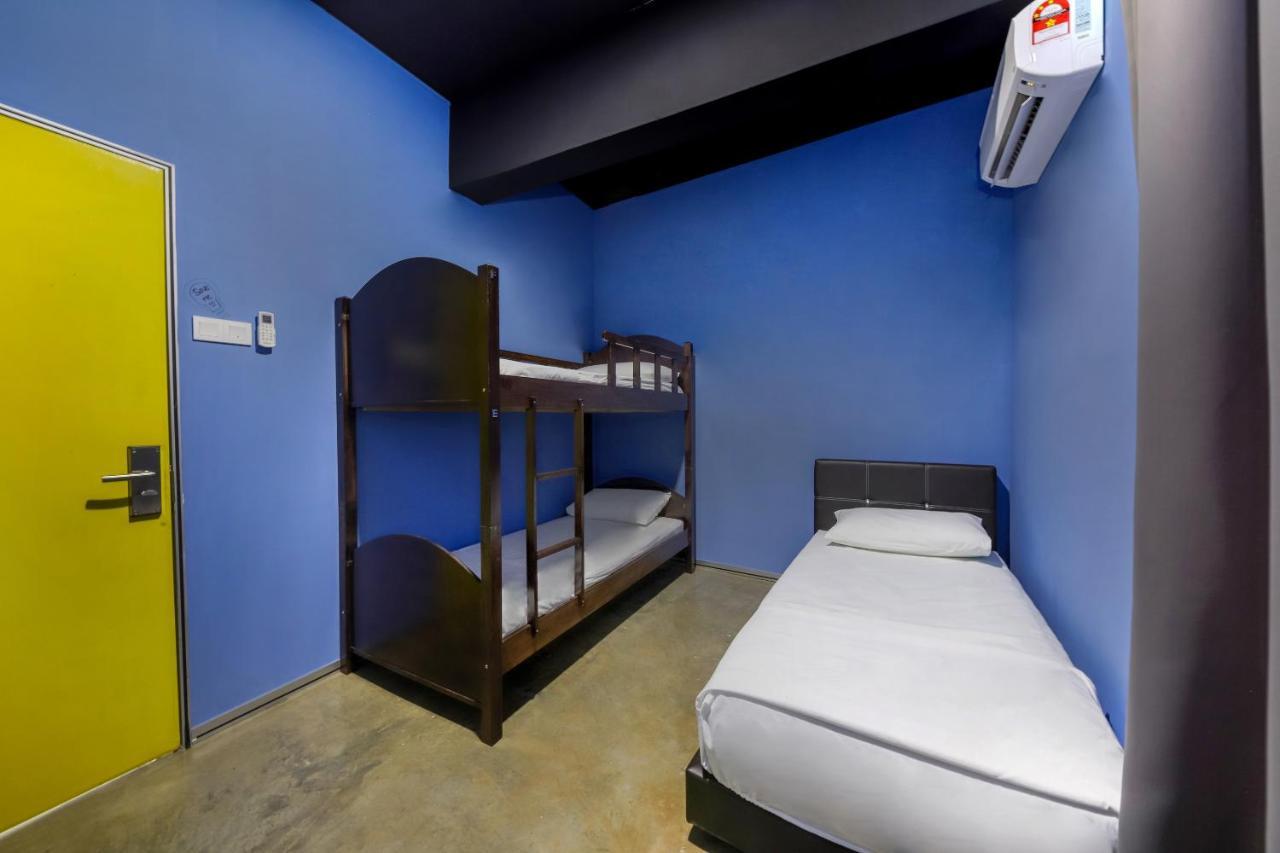 Hotel Spot On 89956 The Blue Malacca